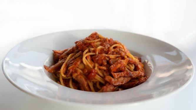 32. Spaghetti all'amatriciana