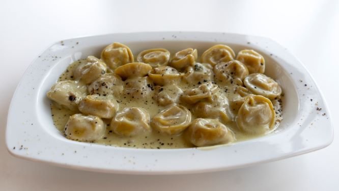 51. Tortelloni Pizzagio