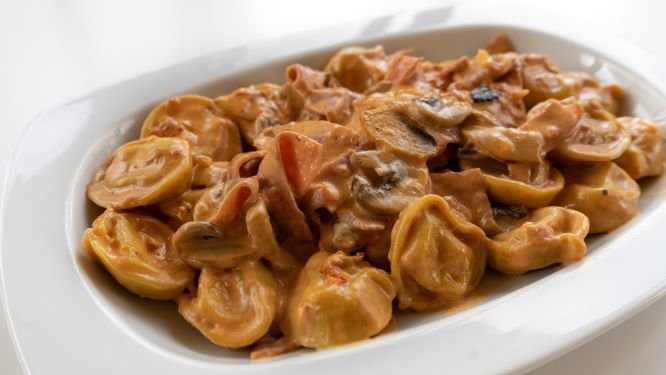 52. Tortelloni boscaiola